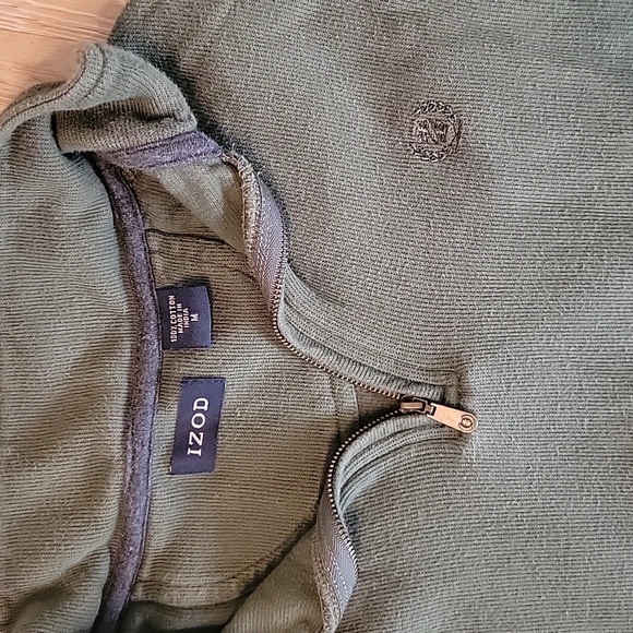 Izod Men's quarter zip sweater size medium - Picture 2 of 3